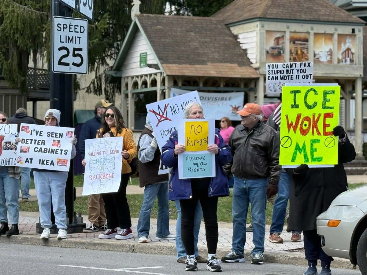 Approximately 300 turn out for No Kings III on March&nbsp;28